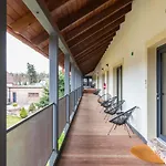 Guest house Statek U Prahy Skvorec