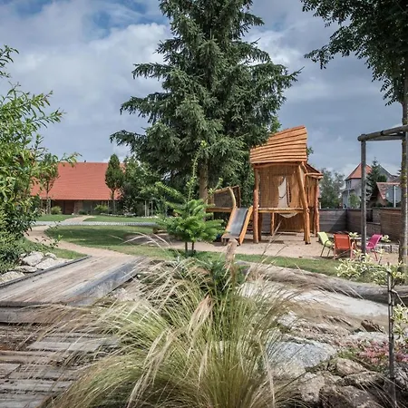 Guest house Statek U Prahy Skvorec