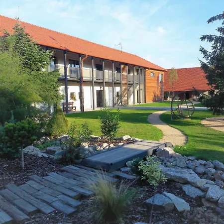 Statek U Prahy Guest house *