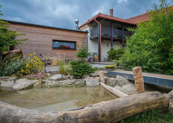 Statek U Prahy Škvorec