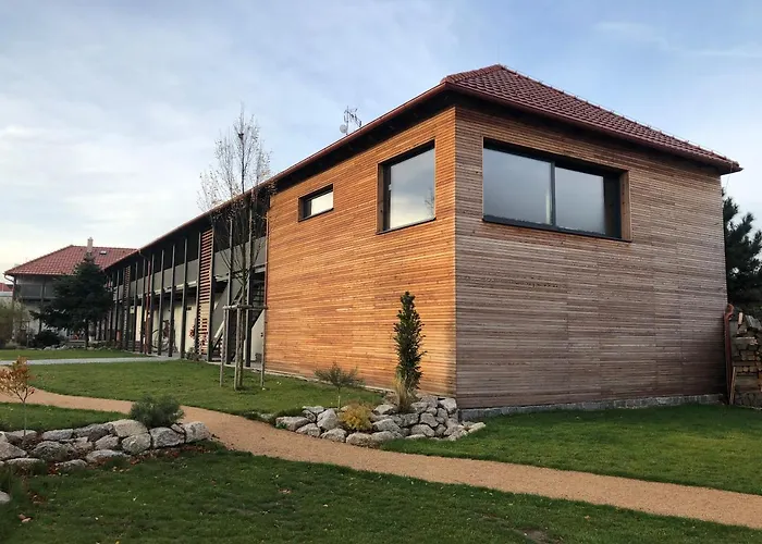 Statek U Prahy Škvorec